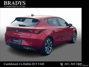 SEAT Leon 1.5 eTSI 150HP DSG FR *DESIRE RED* HUGE - Image 4