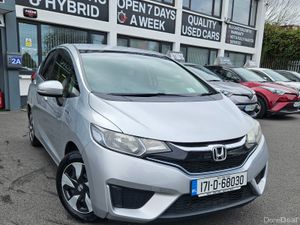 Honda Fit 2017 - Image 2