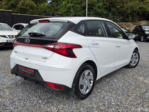 2022 Hyundai i20 Classic/Irish car/1yr Warranty - Image 4