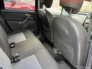 Dacia Duster low mileage - Image 4