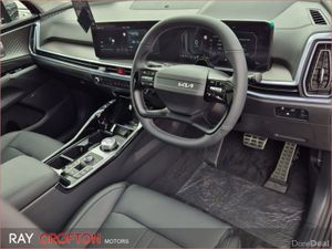 Kia Sorento 1.6 PHEV *3.9% APR* - Image 3
