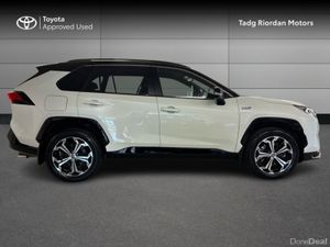 Toyota RAV4 PLUG-IN HYBRID SPORT - Image 3