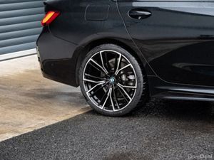 BMW 3-Series 330E M SPORT - Image 4