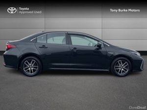 Toyota Corolla Saloon - Luna Edition - 1.8 Hybrid - Image 3
