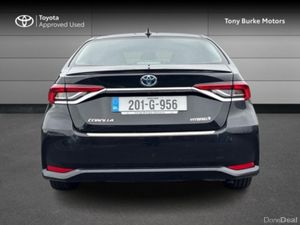 Toyota Corolla Saloon - Luna Edition - 1.8 Hybrid - Image 4