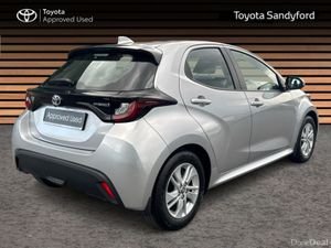 Toyota Yaris HYBRID LUNA // REAR CAMERA // TOYOTA - Image 2