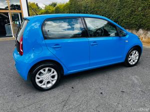 Volkswagen up! 1.0 AUTOMATIC  5 DR  ONLY 46000 KM - Image 4