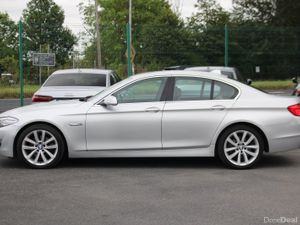 BMW 520D 5-Series 2013 AUTOMATIC SE - Image 4