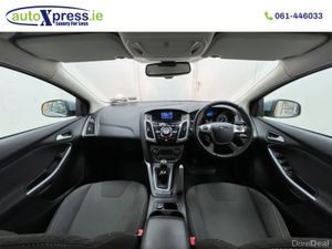 Ford Focus 1.6 Titanium, Manual - Image 2