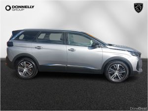 Peugeot 5008 Diesel Estate Allure Premium+ - Image 4