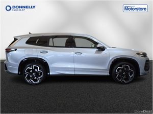 Volkswagen Tayron Diesel Estate R-Line - Image 3