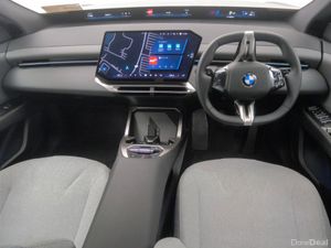 BMW iX3 50 xDrive - Image 4