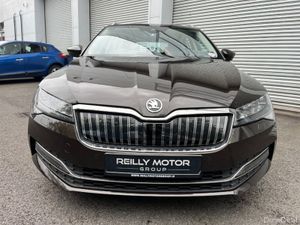 Skoda Superb 1.4 PETROL HYBRID COMBI STYLE AUTO - Image 2
