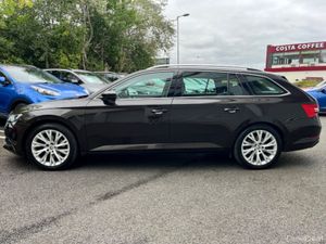 Skoda Superb 1.4 PETROL HYBRID COMBI STYLE AUTO - Image 4