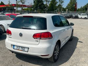 Volkswagen Golf TRENDLINE 1.2 TSI MANUAL 6SPEED FW - Image 4
