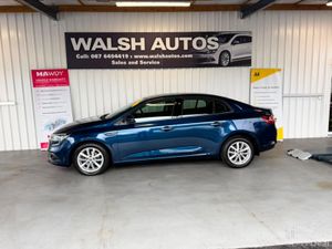 Renault Megane PLAY TCE 140 GPF MY18 4 4DR - Image 4