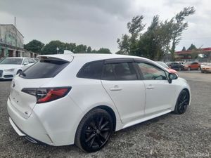 Toyota Corolla Touring 1.8 Petrol Hybrid Auto - lo - Image 4