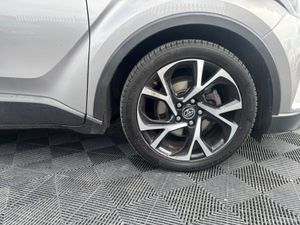 Toyota C-HR Toyota CHR g-model 1.8 self charging h - Image 2