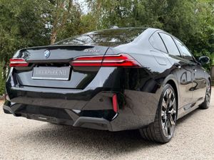 BMW 5-Series 530E M SPORT *Huge Specification...11 - Image 4