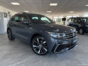 2023 (232) Volkswagen Tiguan R-Line - Image 3