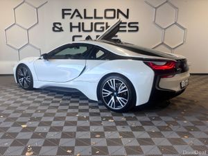 BMW i8 2017 - Image 4