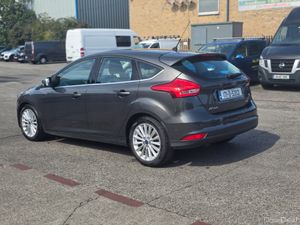Ford Focus 1.0 Petrol TITANIUM - Image 3