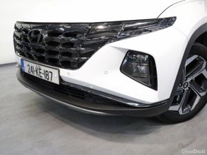 Hyundai Tucson Hybrid Executive Plus 1.6L petrol a - Image 3