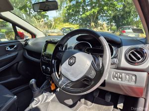 Stunning Renault Clio 2015 Very Low Milage - Image 3