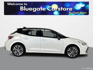 Toyota Corolla HB LUNA SPORT  **FULL BLACK HALF LE - Image 3