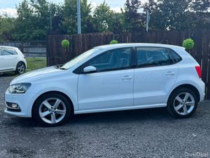 Volkswagen Polo Highline - auto - low kms - Image 4