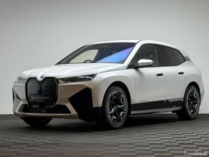 BMW iX 40 M SPORT XDRIVE - Image 3