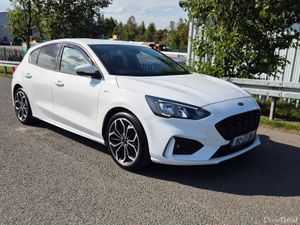 Ford Focus  1.5 TDCI ST-LINE X 120PS - Image 3