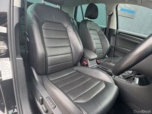 Volkswagen Golf 2.0 TDI Highline Automatic 2019 - Image 4