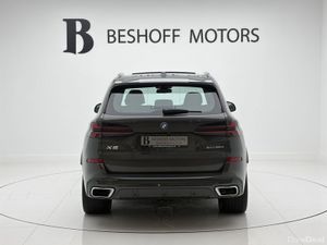 BMW X5 50e M-SPORT=PAN ROOF//LOW MILES//D REG=FULL - Image 4