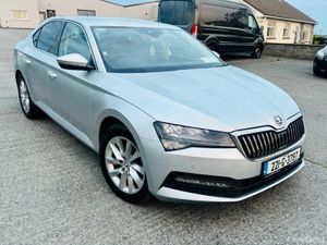 2022 Skoda Superb 2.0L AUTOMATIC - Image 4