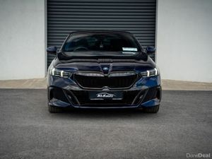 BMW 5-Series 530E M SPORT - Image 2