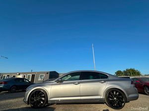 Volkswagen Passat 2.0L Diesel TDI ELEGANCE LINE - - Image 3