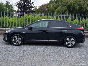Hyundai IONIQ Electric Premium 28 k/wh battery. - Image 3