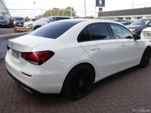 SPORTLINE EDITION A180D AUTO SALOON //  2 OWNERS W - Image 4