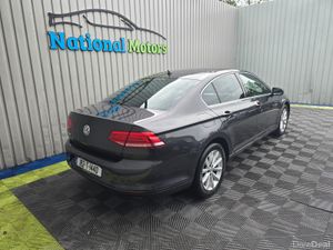 2018 Volkswagen Passat 2.0 TDI 18" wheels Highline - Image 3