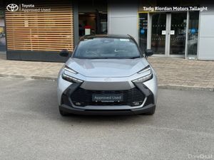 Toyota C-HR Hybrid Sol - Image 2