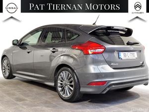 Ford Focus 1.0 EcoBoost 125PS ST-Line - Image 2