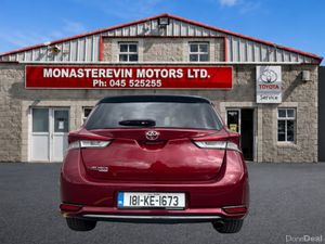 Toyota Auris 1.2T LUNA SPORT 4DR - Image 4