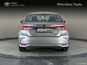 Toyota Corolla LUNA SALOON Hybrid - Image 4