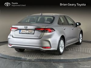 Toyota Corolla LUNA SALOON Hybrid - Image 2