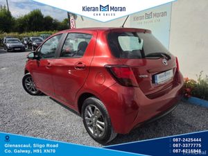 Toyota Yaris 1.0 AURA MC 4DR - Image 4