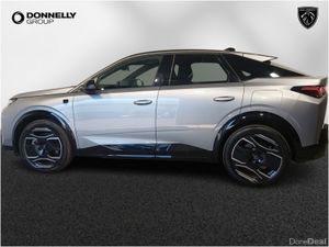 Peugeot 3008 E- Electric Estate GT - Image 3