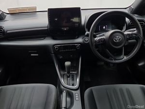 Toyota Yaris 1.5 Hybrid G Model - Image 4