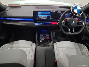 BMW M5 Touring - Image 4