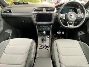 Volkswagen Tiguan R-LINE 4 MOTION 2.0 TDI AUTO NEW - Image 2